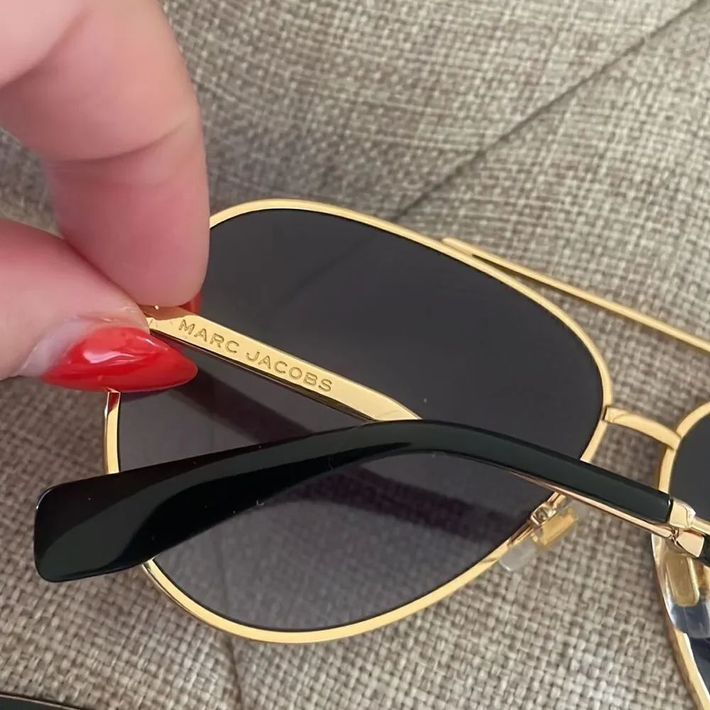 Sunglasses bundle  - Picture 4 of 4